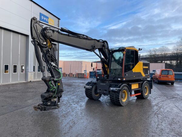 Hjulgrävare med Topcon och kärra
