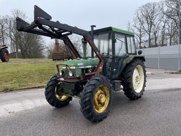 Gårdstraktor med Lastare