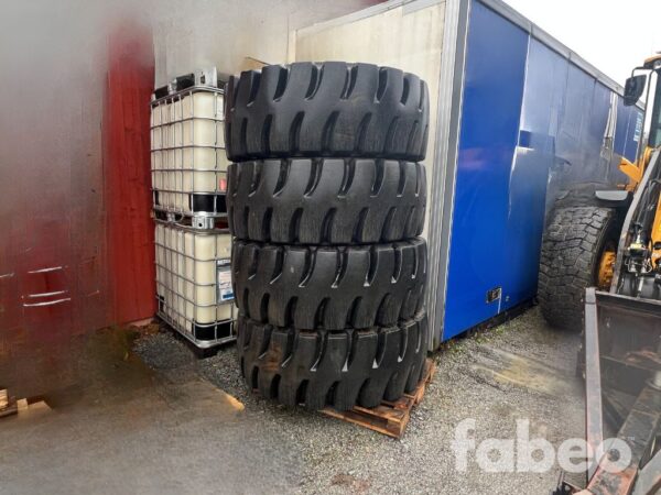 Goodyear 20.5R25 4st Däck