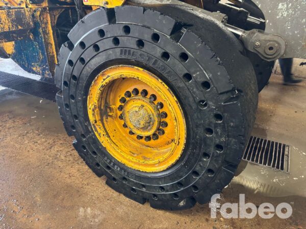 Massiva däck Westlake 20.5-25 Hjulpaket till L90