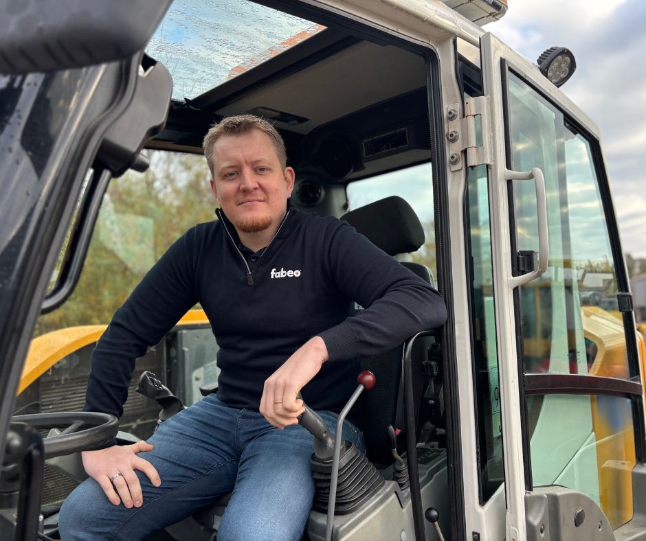 Vi välkomnar Tobias Fri som Maskinmäklare till Fabeo! 1 Vi välkomnar Tobias Fri som Maskinmäklare till Fabeo!
