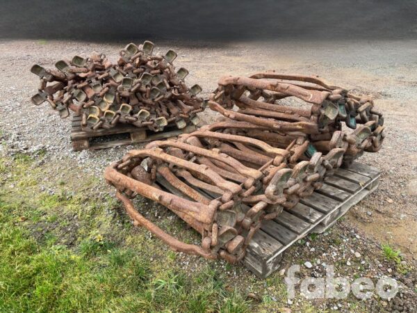 Band till skogsmaskin Band till skogsmaskin 800/40-26.5