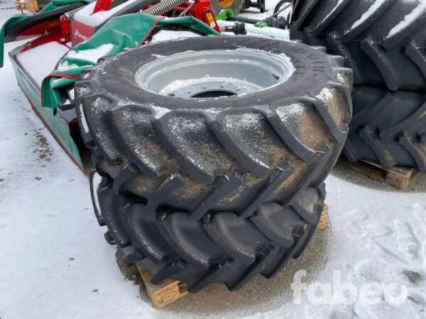 Mitas AC65 480/65R28 Mitas AC65 480/65R28 på fälg