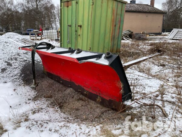 Vreten K2400U Vreten K2400U Hydrauliskt snöblad