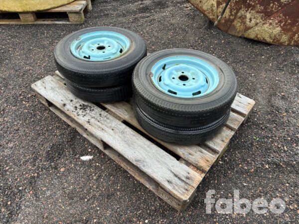 4 st Däck 5.50–13 med fälg