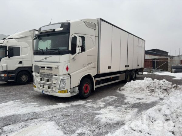 Volvo FH 460 6x2 serie 3878 Skåpbil med bakgavellyft