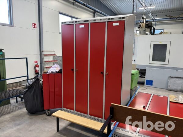 3st Omklädningsskåp