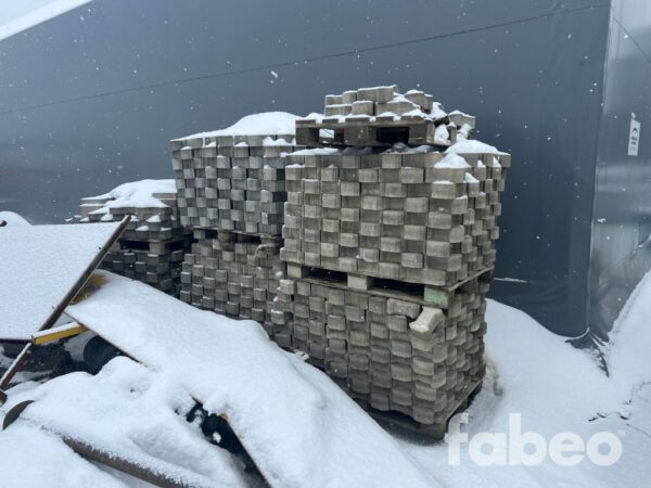 Superförband 5st Pallar med sten ca 30 kvm