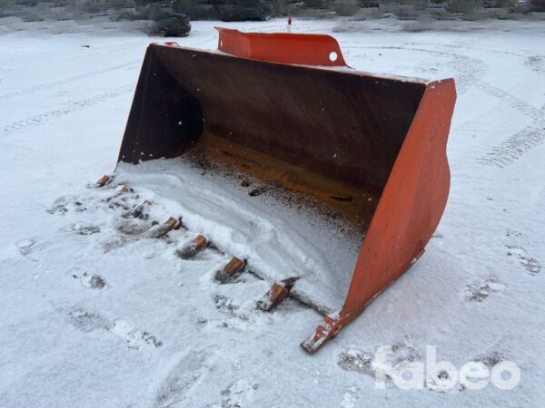 Stora BM ca 1,6 m3 Grusskopa med tänder