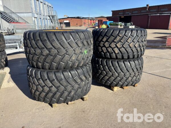 BKT 710/50R30.5 4 st kompletta hjul