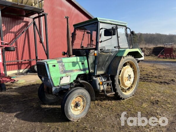 Deutz DX 3.30 DEUTZ DX 3.30 Traktor
