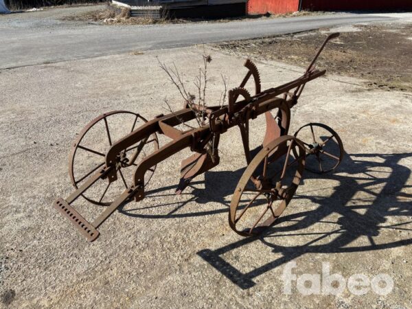 Äldre jordbruksplog