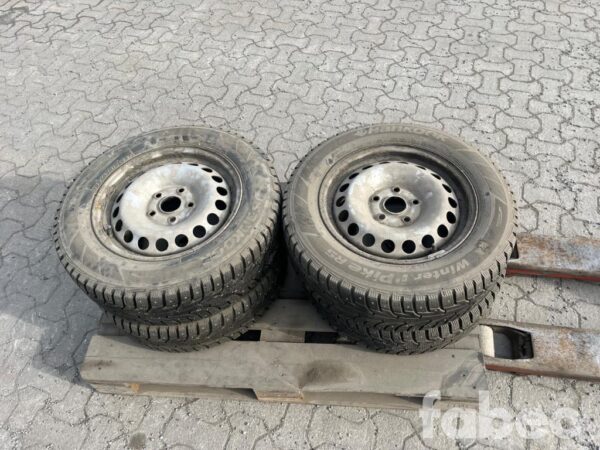 Dubbade vinterhjul 195/65 R15
