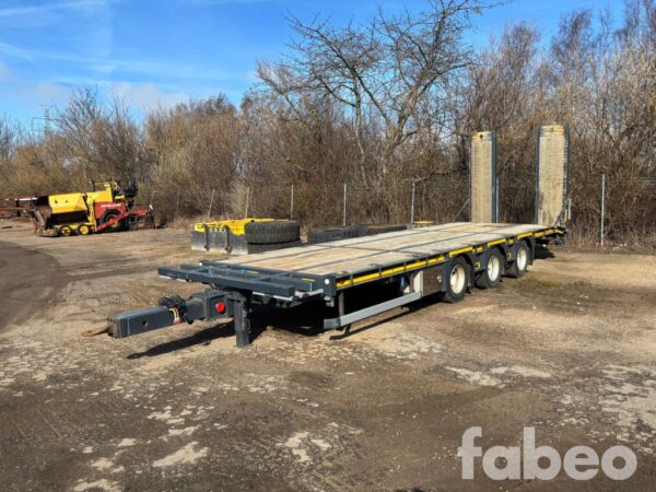 NC 3-axlad Maskintrailer Maskinkärra i nyskick