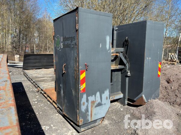 Maskinflak med skåp och ramp Maskinflak med skåp