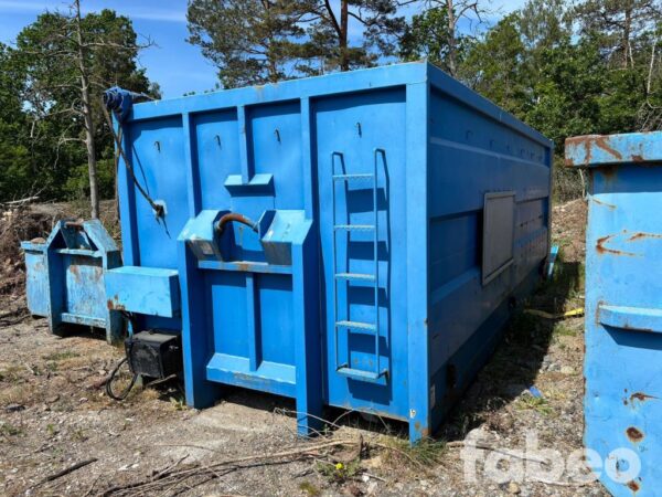 CMT Lastväxlarflak med bakgavellyft 30 m³