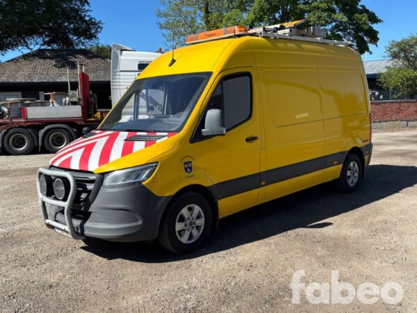 Mercedes-Benz Sprinter 211 CDI FWD Varningsbil / Vägtransportledare