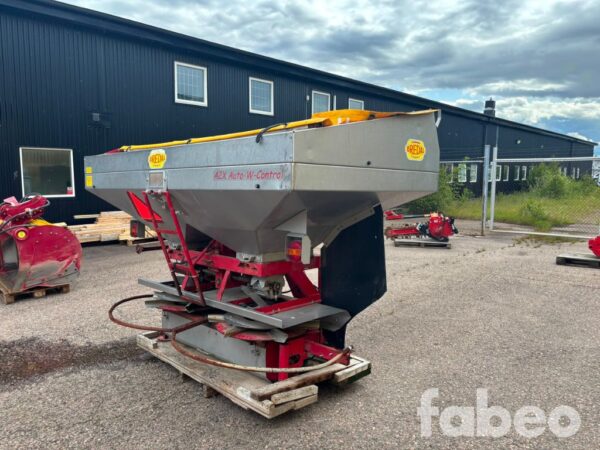 BREDAL A2X Auto-W-Control Gödningsspridare