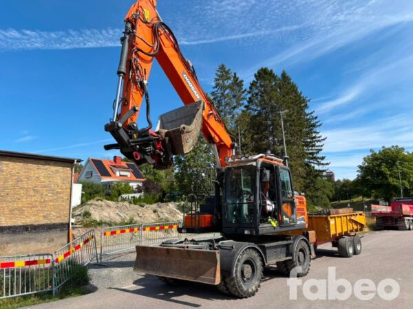Doosan DX170W-5 Hjulgrävare med GPS och vagn