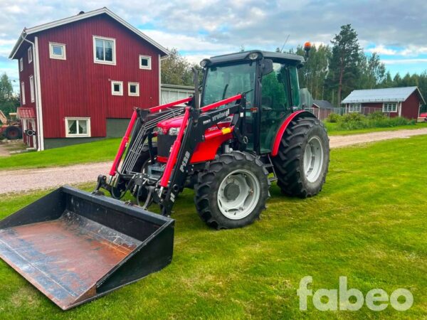 Massey Ferguson MF 3625 Fin lastartraktor med låga timmar