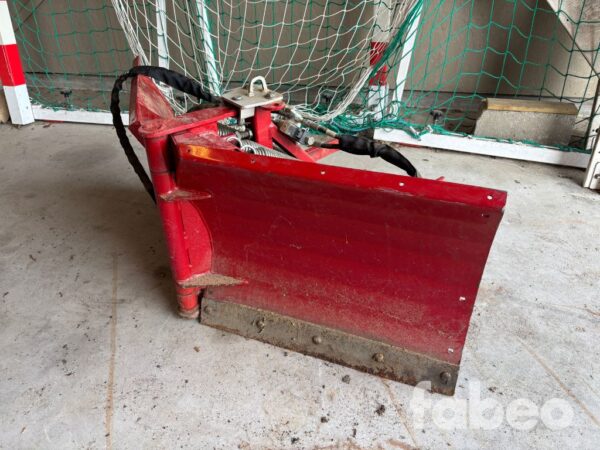Ventrac RV550 Vikplog