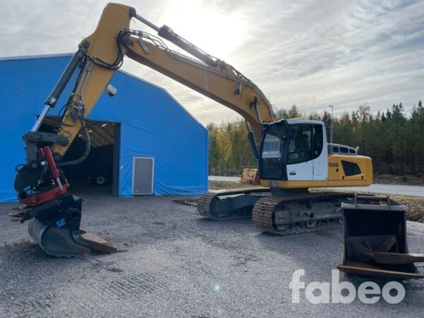 Liebherr R 926 WLC Bandgrävare med redskap