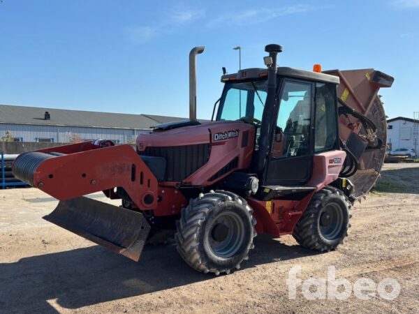Ditch Witch RT125 Kedjegrävare / Kabelplog