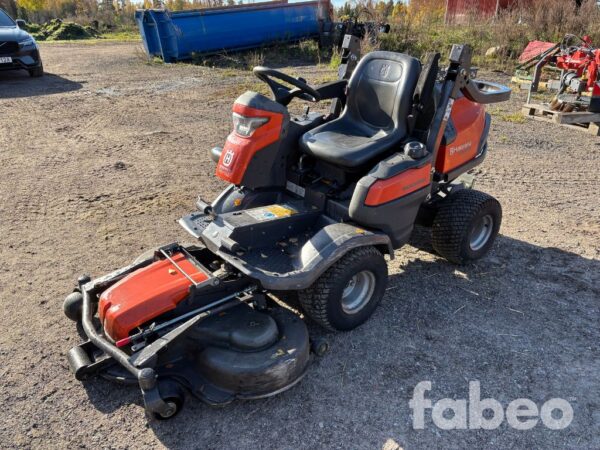 Husqvarna P 524X EFI Husqvarna P 524X EFI åkgräsklippare med sopvals
